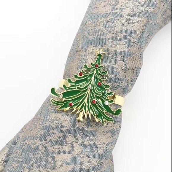 4PC Set Christmas Tree Metal Napkin Rings - Picture 2 of 3
